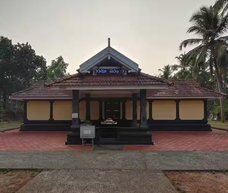 Sree Krishna Temple, Kozhikode, Kerala - Vushii.com Sree Krishna Temple, Kozhikode, Kerala - Vushii.com
